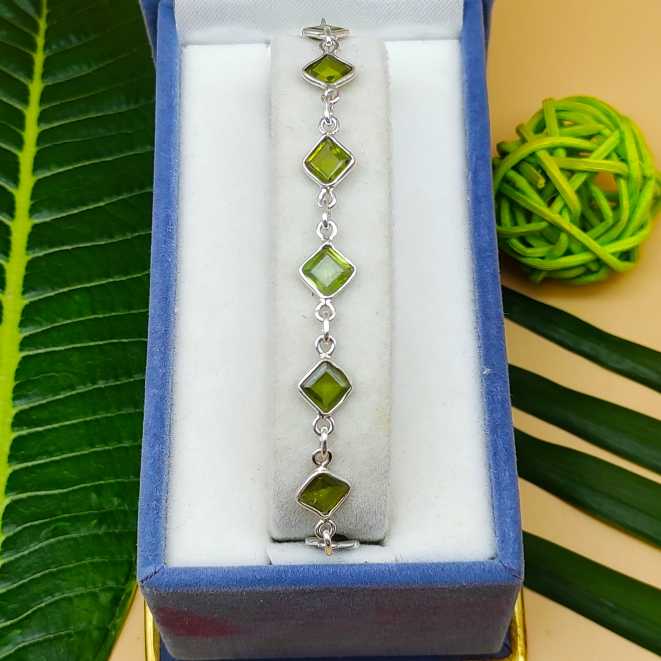 Fine Peridot Bracelet Handmade in 925 Sterling Silver Premium Jewelry