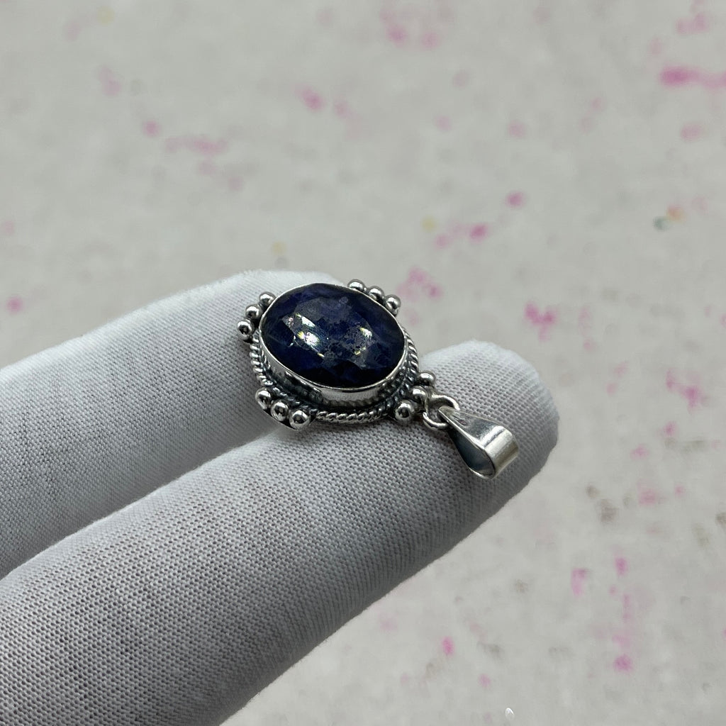 Dyed Sapphire 925 Sterling Silver Handmade Pendant | Classic Artisan Jewelry