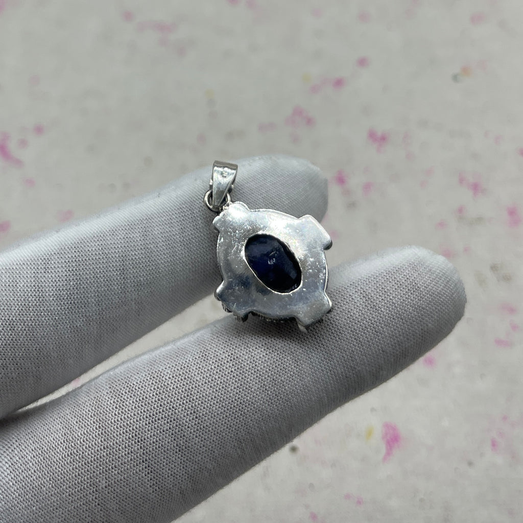 Dyed Sapphire 925 Sterling Silver Handmade Pendant | Classic Artisan Jewelry