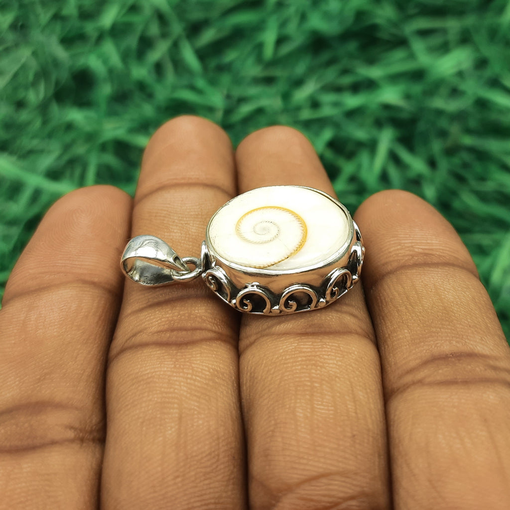 Shiva Eye Shell Pendant – Sacred Symbol 925 Silver Handmade Nepali Boho Design