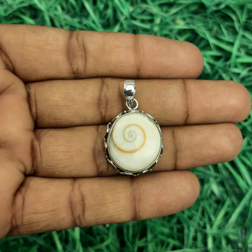 Shiva Eye Shell Pendant – Sacred Symbol 925 Silver Handmade Nepali Boho Design