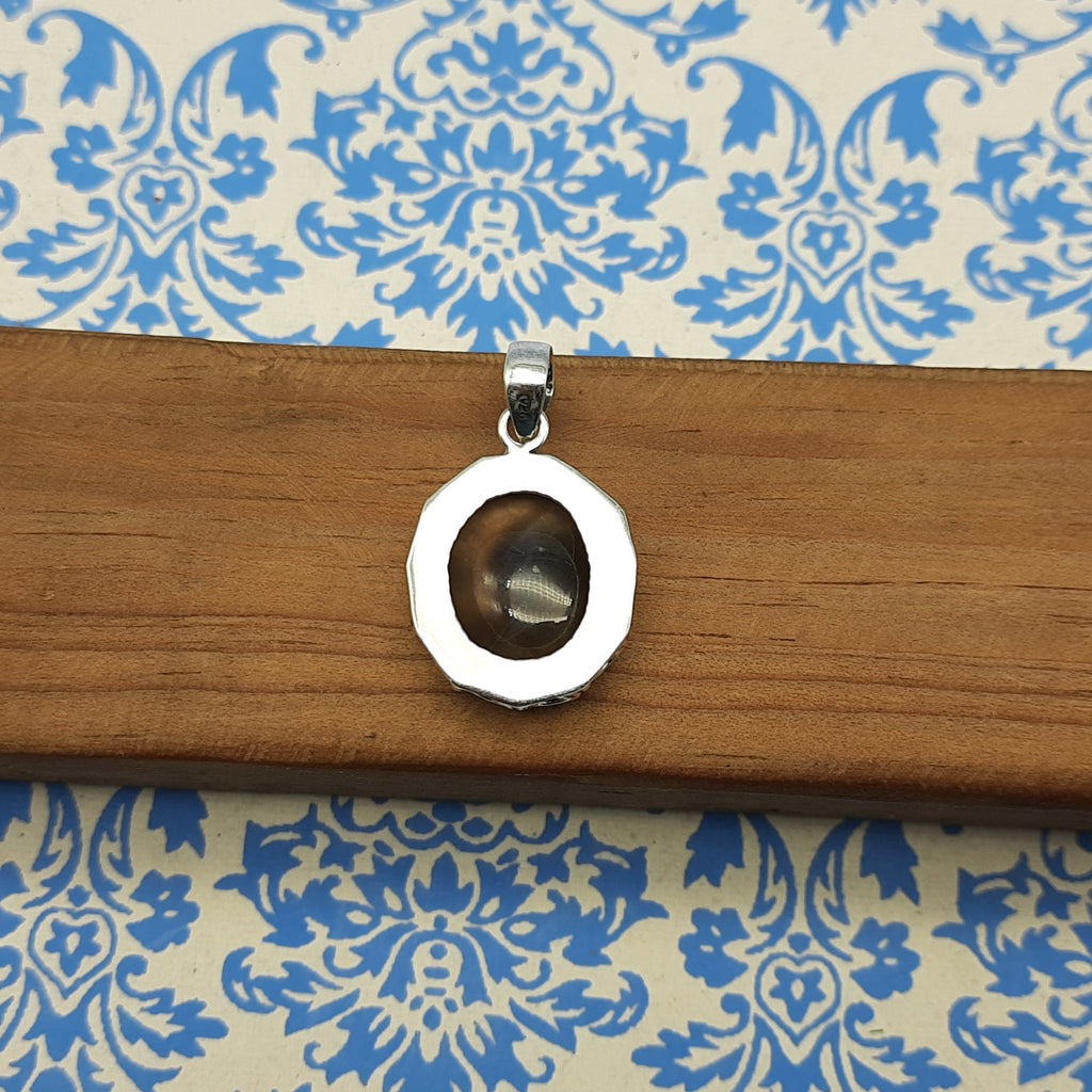 Shiva Eye Shell Pendant – Sacred Symbol 925 Silver Handmade Nepali Boho Design