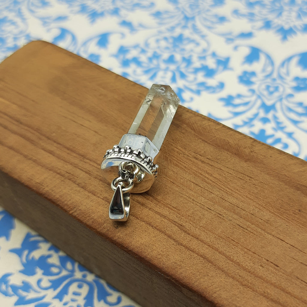 Minimal Crystal Quartz Pendant – Handmade 925 Silver Artisan Bohemian Style