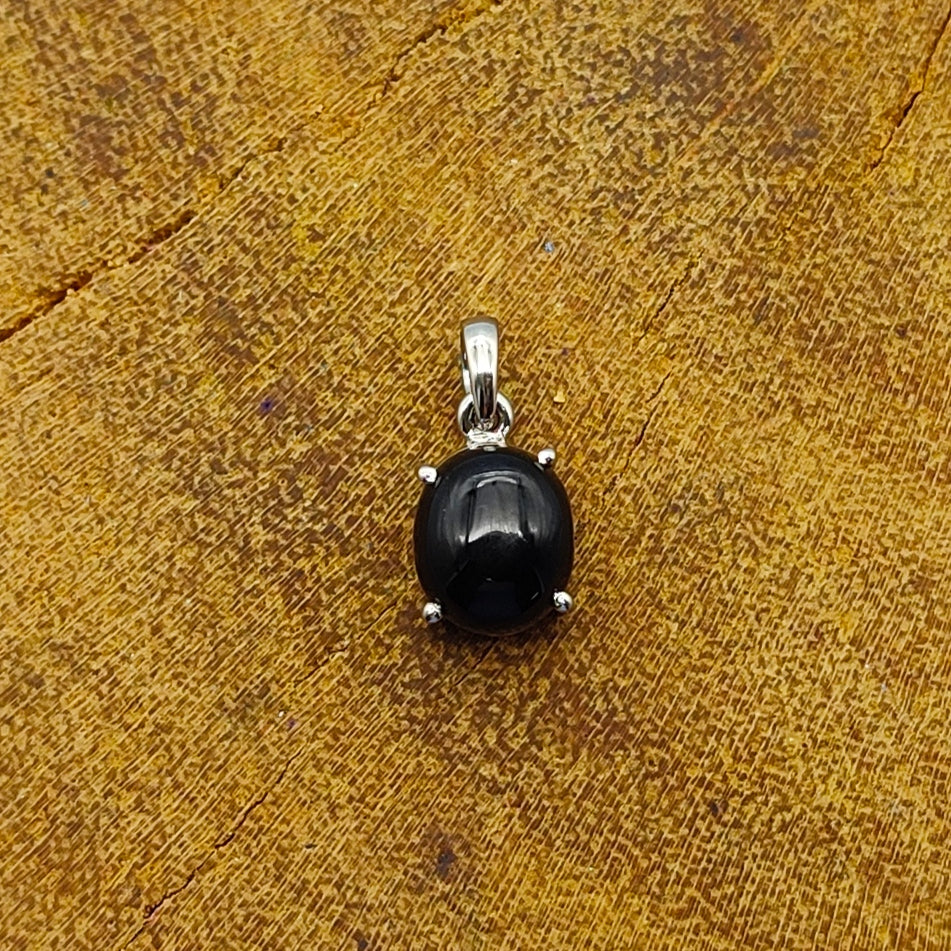 Black Star Gemstone 925 Silver Prong Pendant Necklace