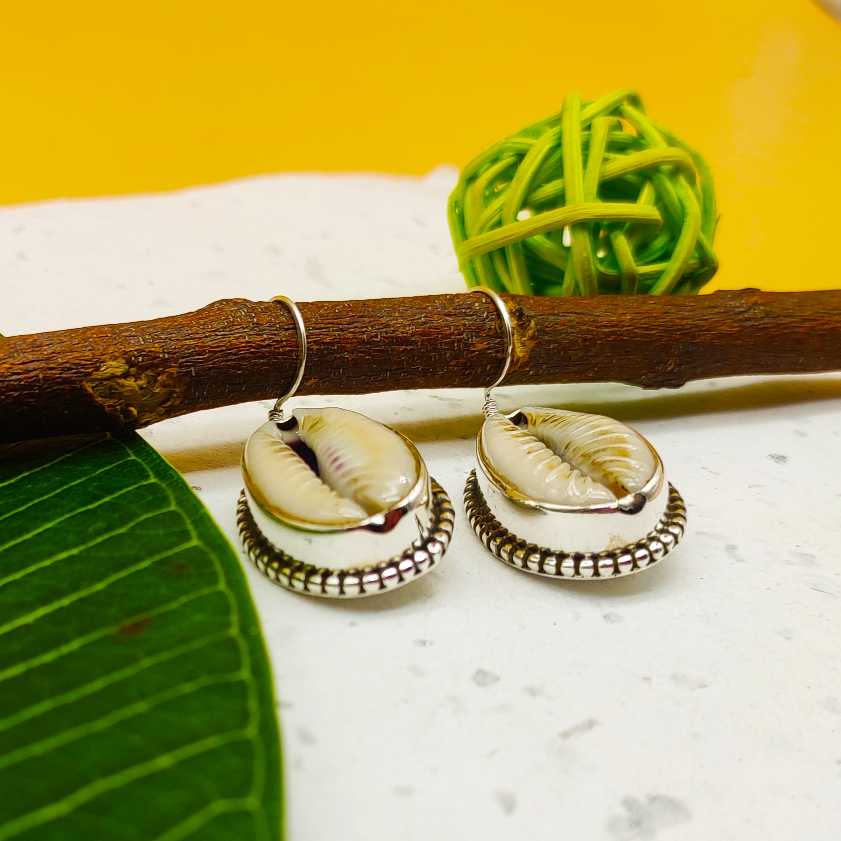 Cowrie Shell 925 Silver Gemstone Earring