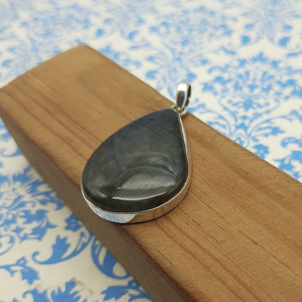 Labradorite Flash Pendant – Handmade 925 Silver Mystical Nepali Bohemian Jewelry