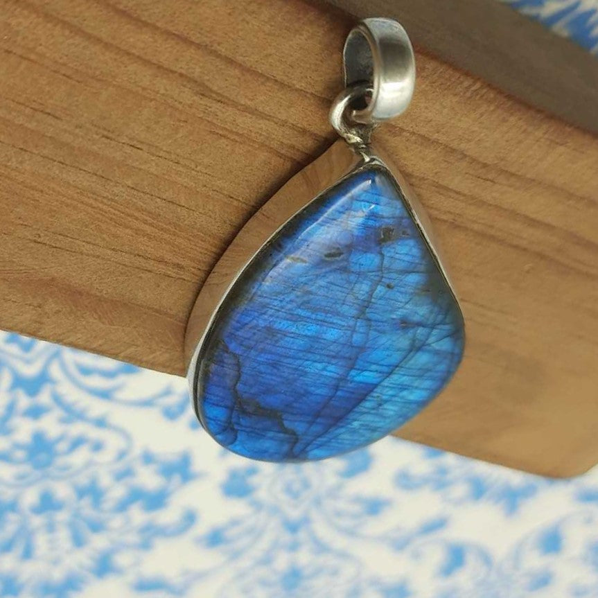Labradorite Flash Pendant – Handmade 925 Silver Mystical Nepali Bohemian Jewelry