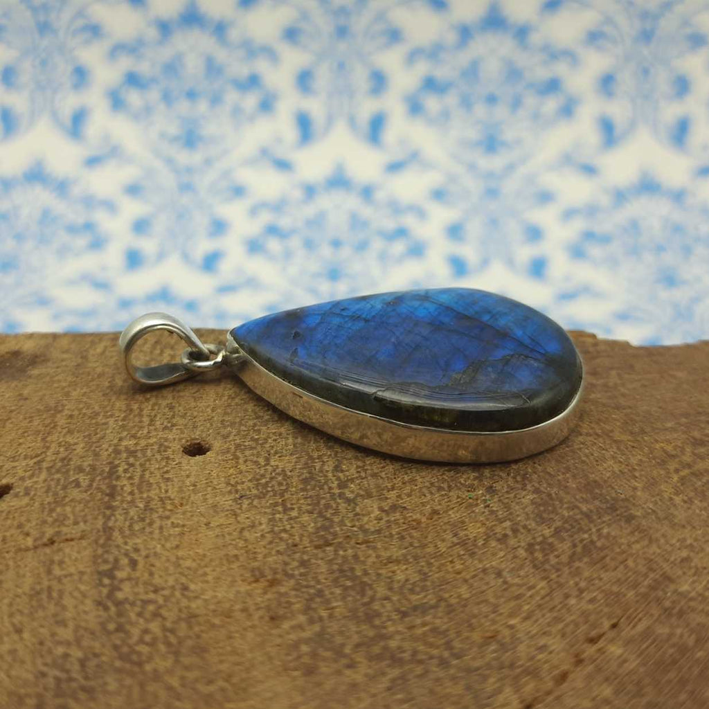 Labradorite Flash Pendant – Handmade 925 Silver Mystical Nepali Bohemian Jewelry