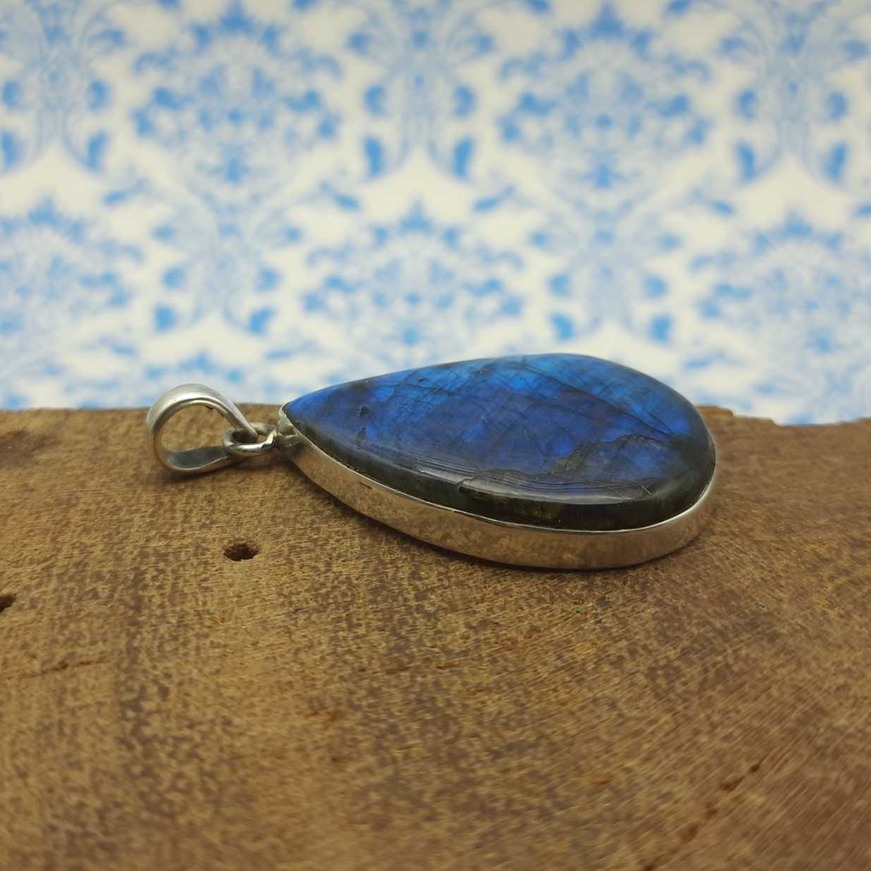 Labradorite Flash Pendant – Handmade 925 Silver Mystical Nepali Bohemian Jewelry