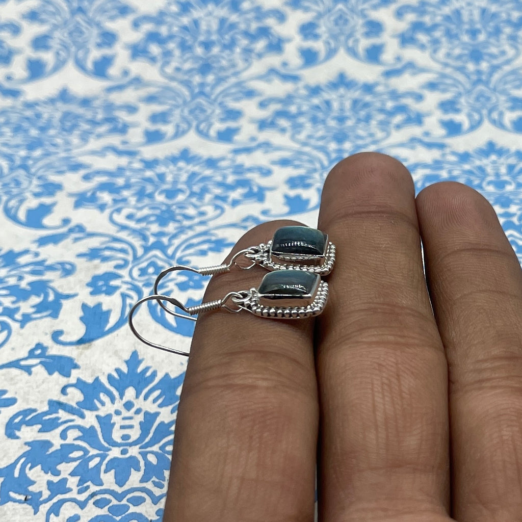 Genuine Labradorite Silver Earrings – Elegant Design