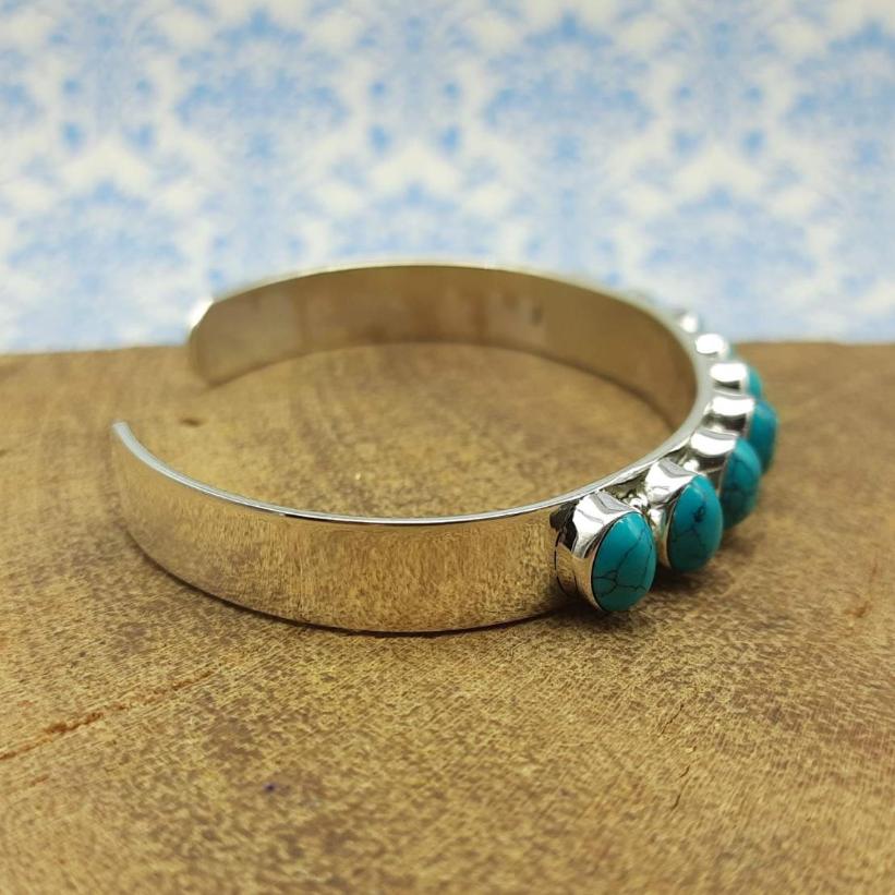 925 Silver Turquoise Oval Cabochon Bracelet – Handmade Natural Gemstone Jewelry
