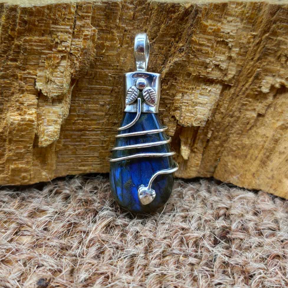 Labradorite 925 Silver Wire Wrapped Boho Charm Necklace