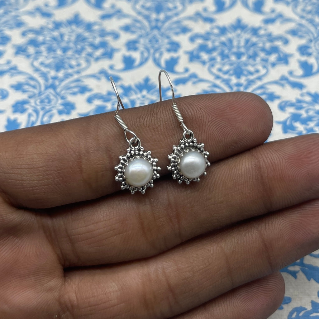 925 Silver Pearl Gemstone Earring - Natural Round Gemstone
