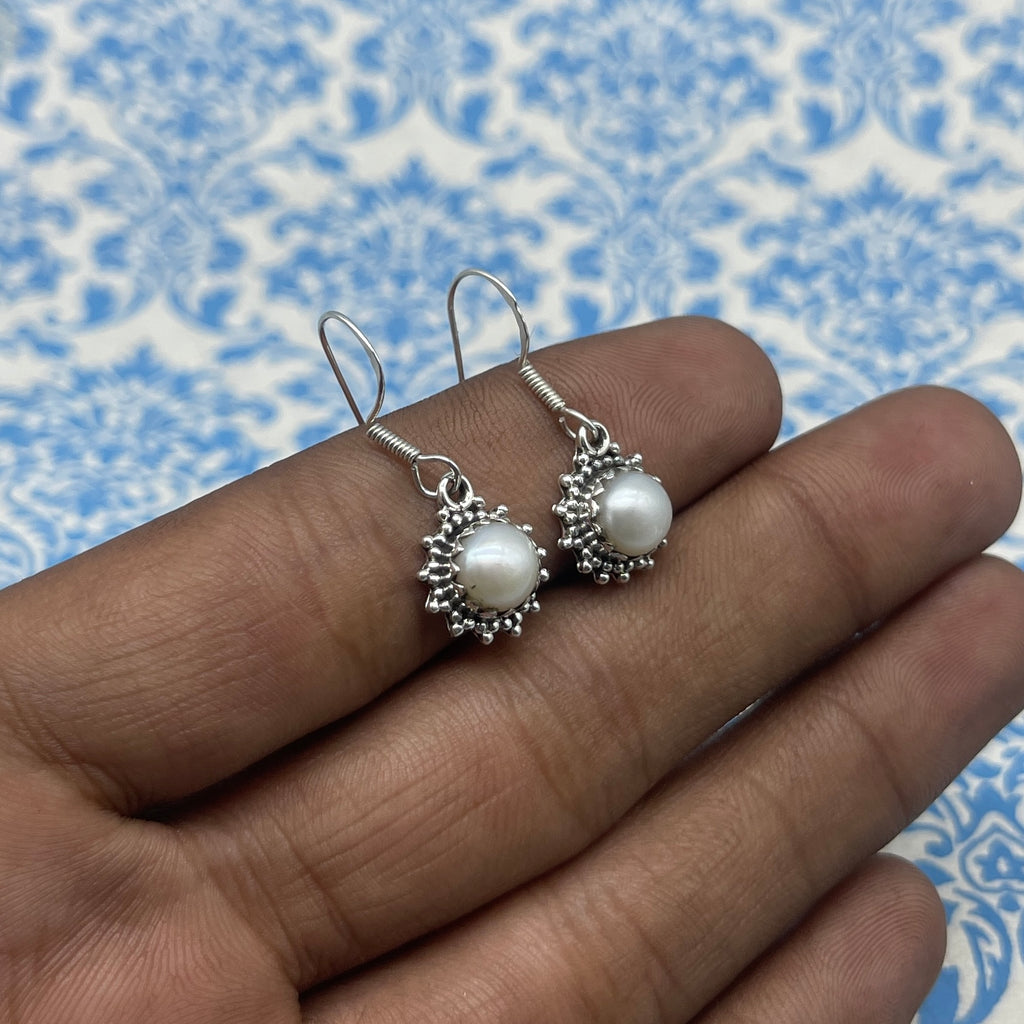 925 Silver Pearl Gemstone Earring - Natural Round Gemstone