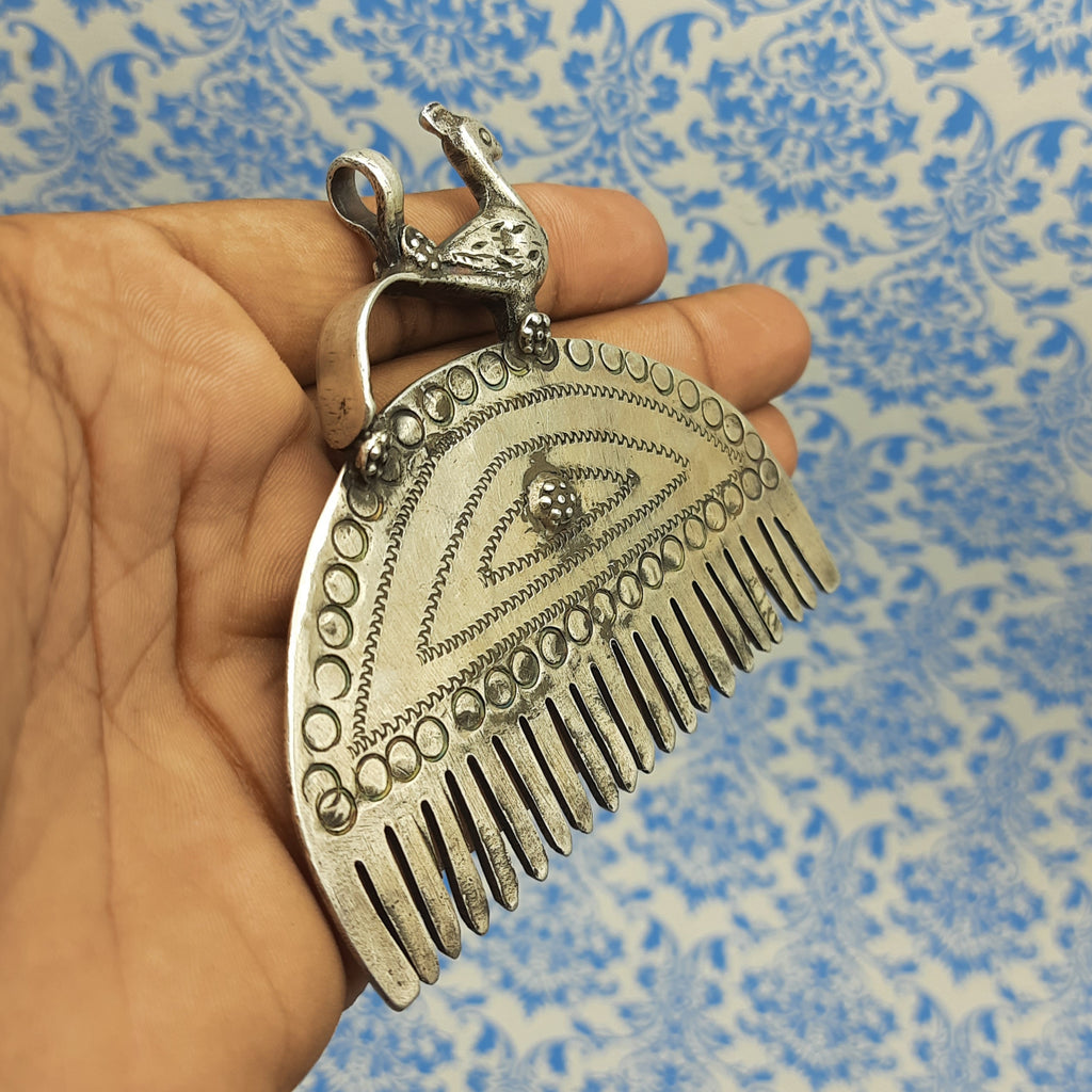 Peacock Comb Design Pendant – Handcrafted Silver Tribal Indian Village Heritage Piece