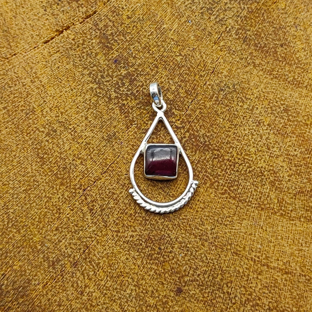 Garnet 925 Silver Classic Dainty Pendant Gift