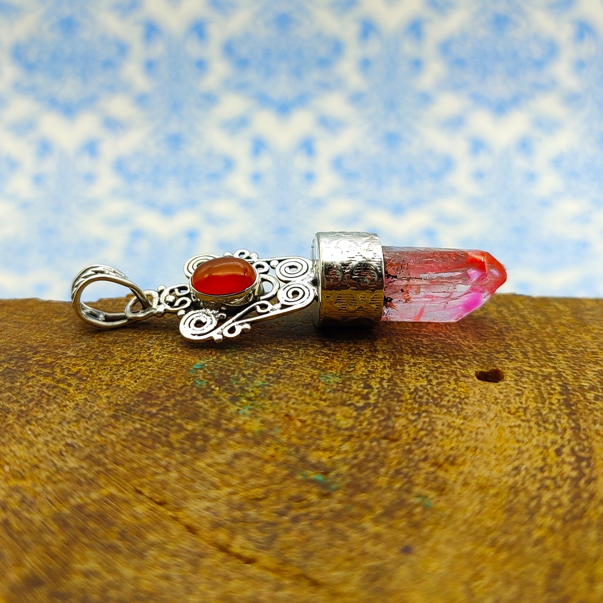 Glass & Carnelian 925 Silver Filigree Pendant
