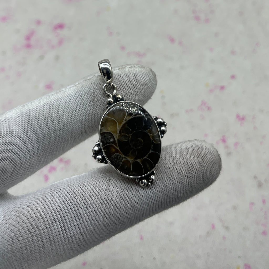 Ammonite Shell 925 Sterling Silver Pendant – Fossil Boho Pendant