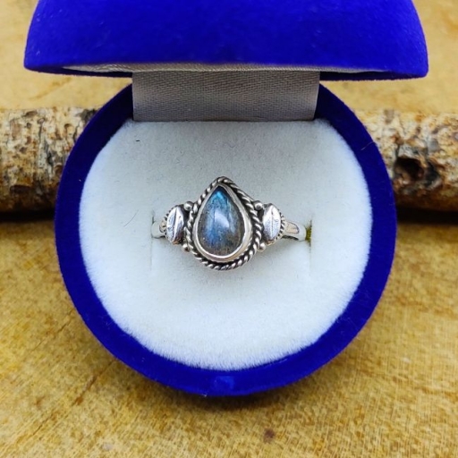 925 Sterling Silver Teardrop Shape Labradorite Gemstone Fine Dainty Ring