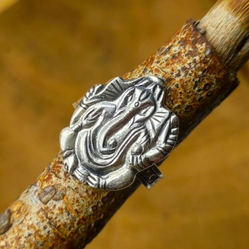 925 Sterling Vintage Oxidized Silver  Lord Ganesh Face Silver Band Ring
