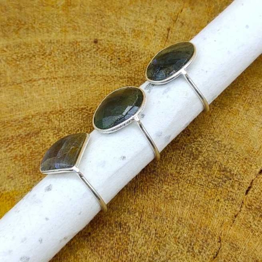Labradorite Gemstone 925 Sterling Silver Handmade Bezel Ring