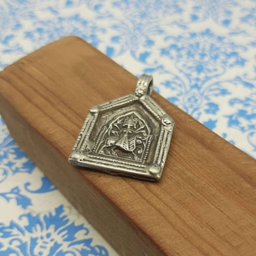 925 Sterling Silver Goddess In House Tribal Vintage Spiritual Gift Item Pendant