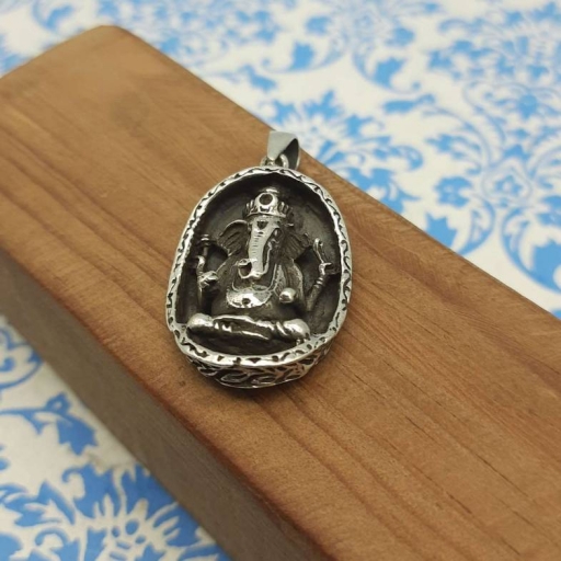 Lord Ganesh Designer 925 Sterling Silver Tribal Vintage Pendant