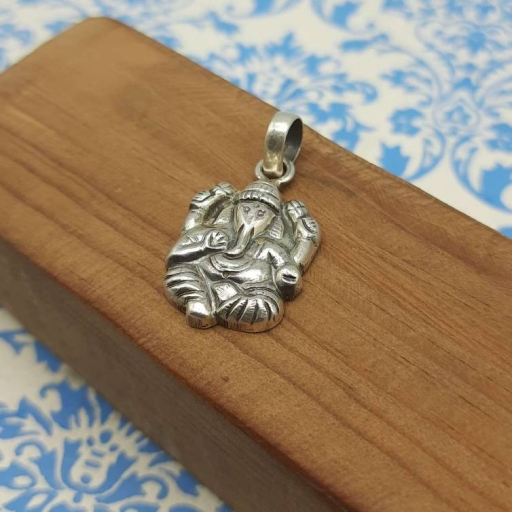 925 Sterling Silver Elephant God Lord Ganesh Auspicious Pendant