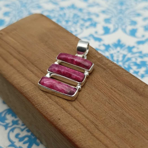 925 Sterling Silver Designer Pink Quartz Gemstone Rectangular Pendant