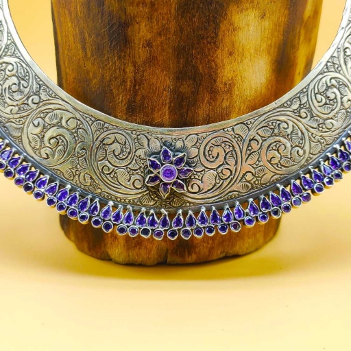 Textured 925 Sterling Silver Handmade Tribal Traditional Hasli With Purple Colored Stones