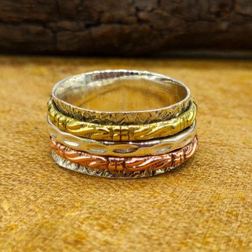 Designer Textured Handcrafted Hammered Spinner Ring In Silver 925