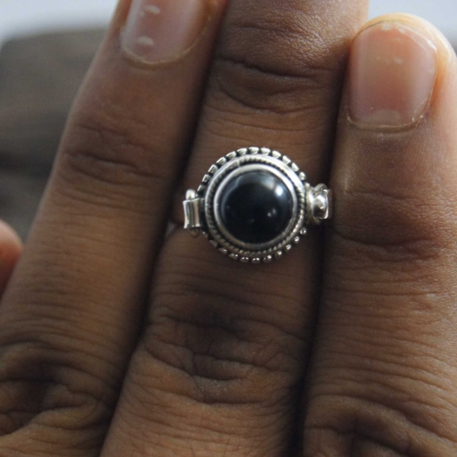 Handmade 925 Sterling Silver Secret Message Box Poison Ring In Black Onyx Gemstone