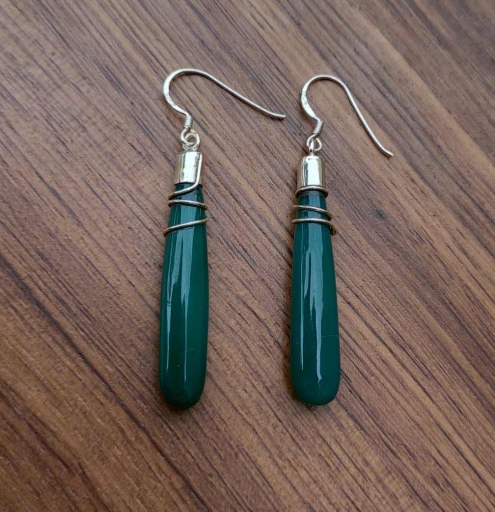 Cabochon Green Onyx Gemstone Briolette Capped French Hook 925 Sterling Silver Earring