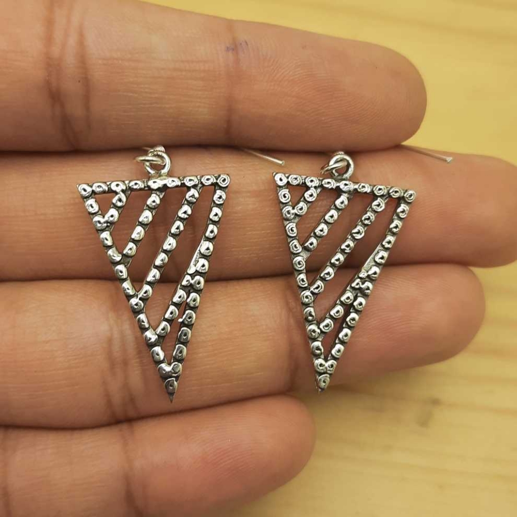 925 Sterling Silver Triangle Rava Work Gift Item Earring