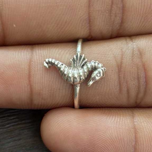 925 Sterling Silver Handmade Sea Horse Design Fine Stacking Bohemian Ring