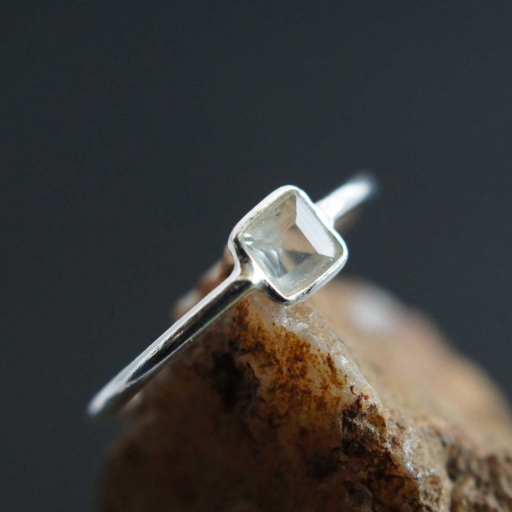 Faceted Square Shape Crystal Quartz Gemstone 925 Silver Bezel Ring
