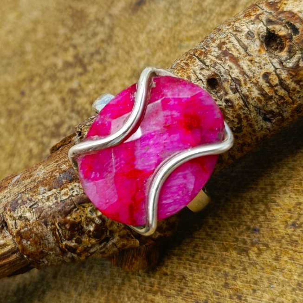 925 Sterling Silver Ruby Oval Faceted Shape Gemstone Boho Ring